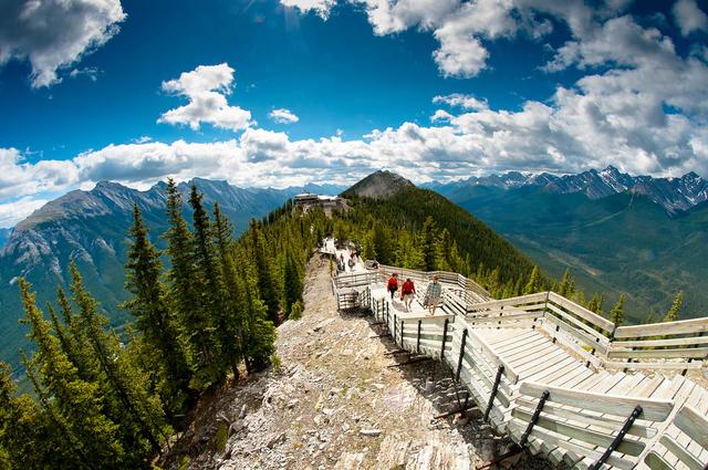 加拿大自由行,班夫小镇（Banff Town）自助游全攻略