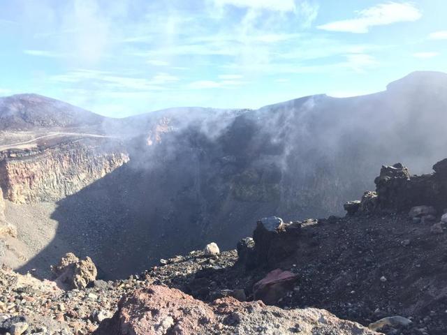 日本富士山自由行攻略,攀登到富士山顶峰看日出