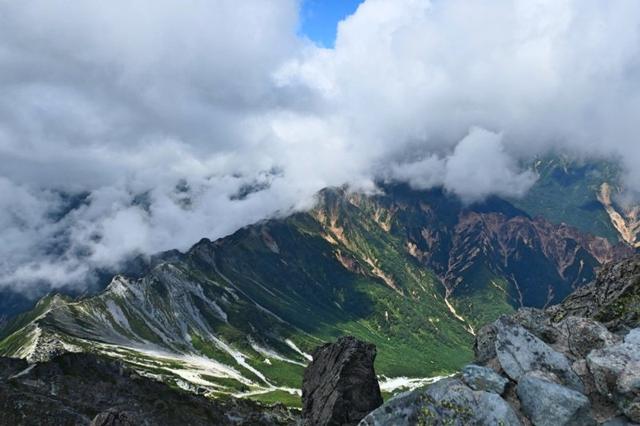 Arc’teryx始祖鸟全新轻量重装登山鞋实测,徒步中发现的好装备