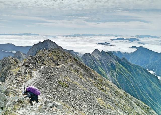 Arc’teryx始祖鸟全新轻量重装登山鞋实测,徒步中发现的好装备