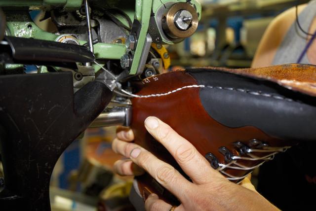 户外品牌介绍Zamberlan赞贝拉,工艺传承的经典皮革登山靴