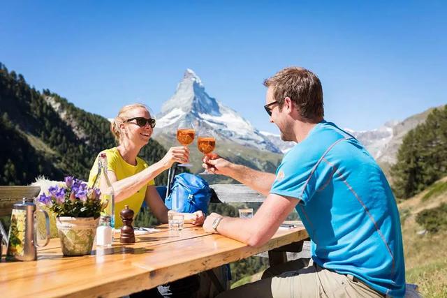 阿尔卑斯山脉中最美的山城,瑞士采尔马特自助游