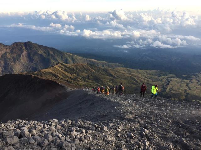 徒步旅行林贾尼火山和龙目岛,回忆印尼龙目岛Rinjani火山之旅