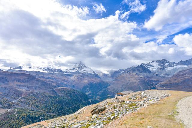 瑞士自由行,采尔马特Zermatt洛特峰五湖徒步旅游指南