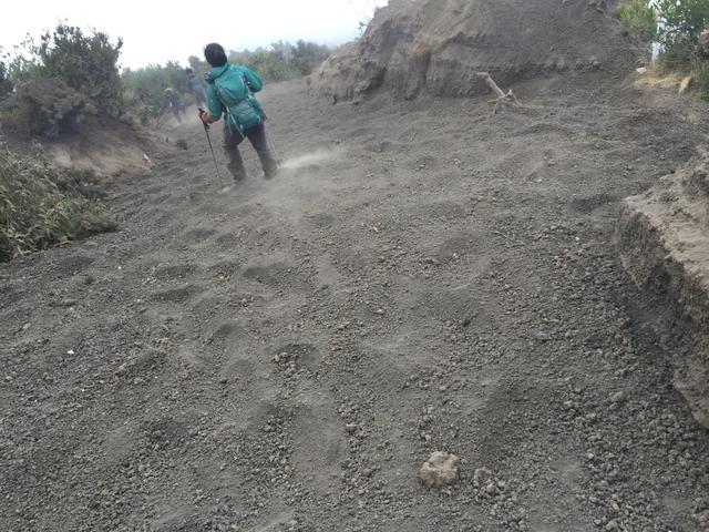 徒步旅行林贾尼火山和龙目岛,回忆印尼龙目岛Rinjani火山之旅