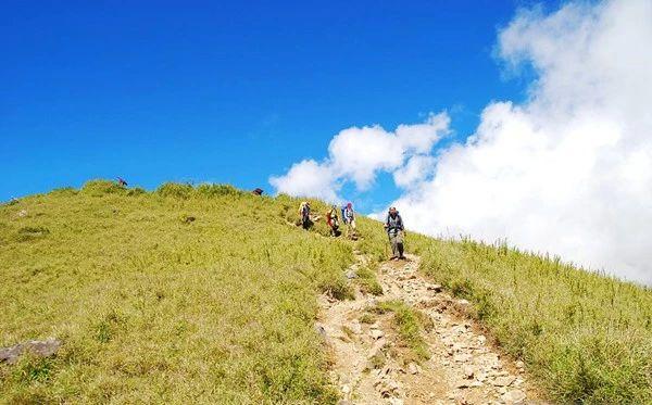 参加户外活动你需要了解的登山礼仪,当个人见人爱的驴友