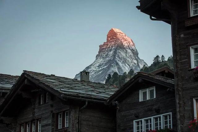 阿尔卑斯山脉中最美的山城,瑞士采尔马特自助游