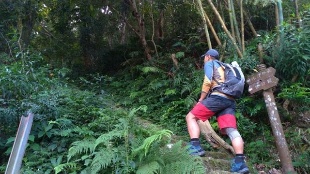 AKU登山鞋好不好,意大利品牌登山鞋全地形体验测评