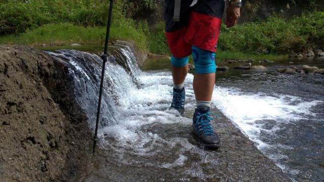 AKU登山鞋好不好,意大利品牌登山鞋全地形体验测评