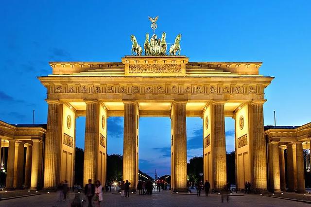 德国柏林自由行,景点、美食交通全攻略，启程文化历史之旅!