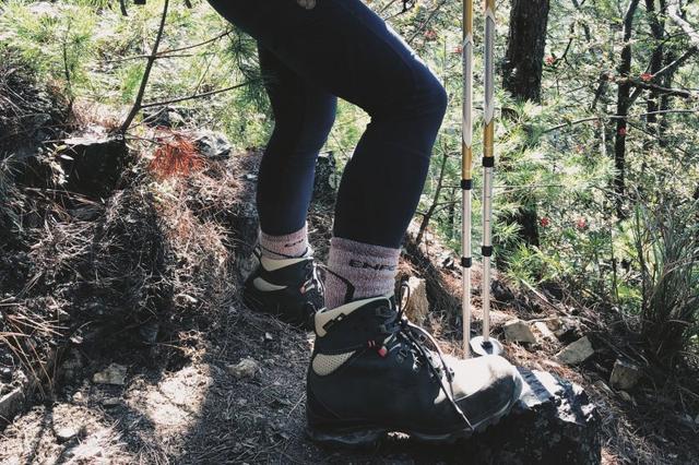 爬山需要一双好鞋来保护,Zamberlan赞贝拉户外登山鞋测评