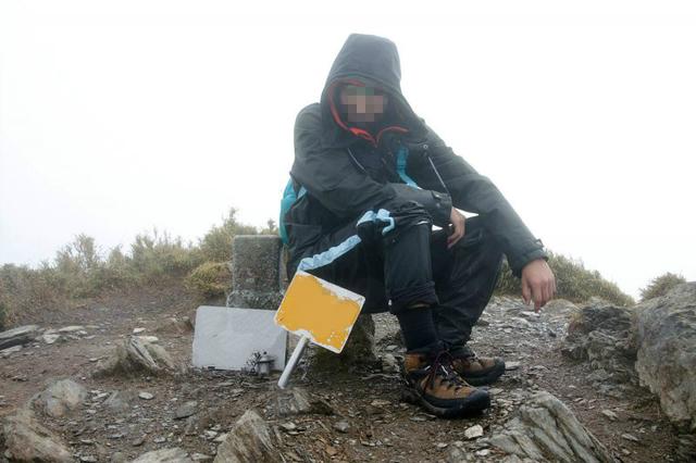 专注户外运动的品牌,icebreaker羊毛底层衣与登山袜山野初体验