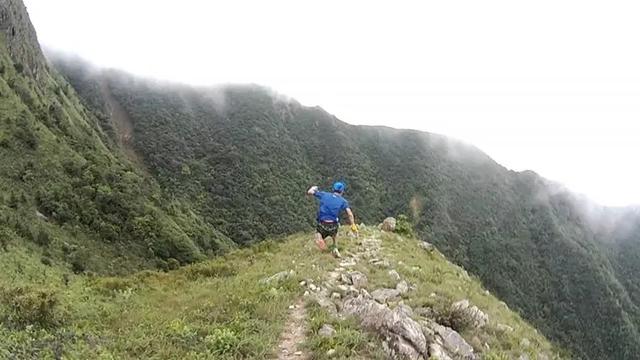 hoka one one越野跑鞋评测,雪地和污泥路面的最佳跑鞋