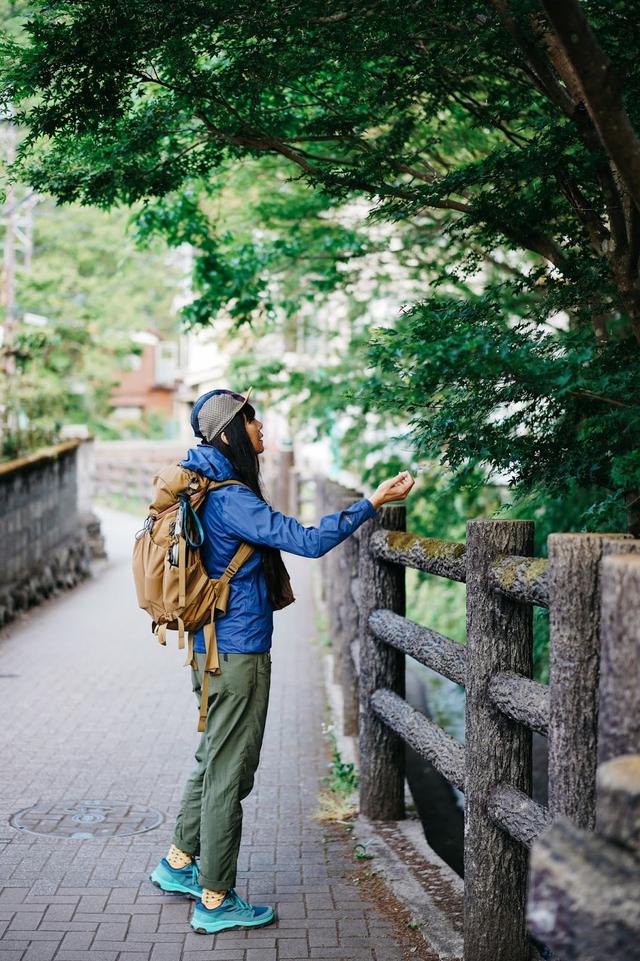 去爬山穿短裤方便还是穿长裤好?分享两款户外速干裤