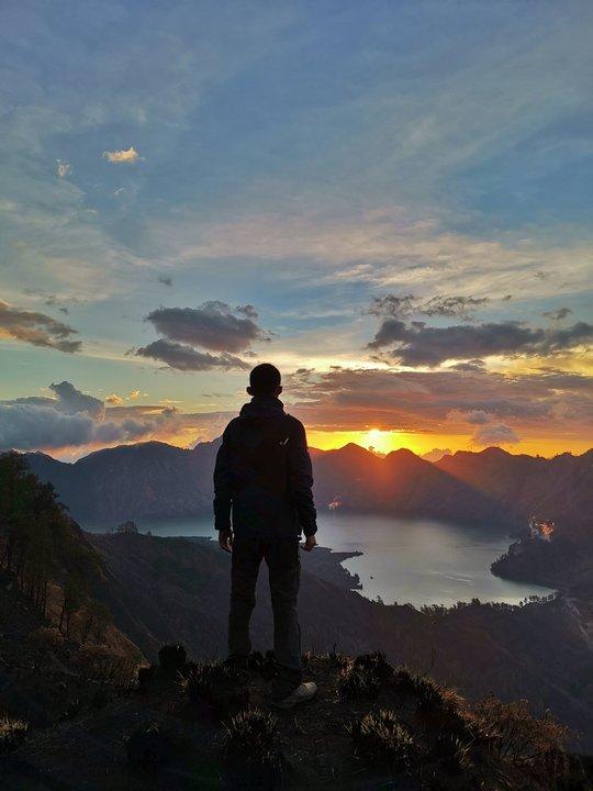 深度游印尼,最美的林贾尼火山徒步路线