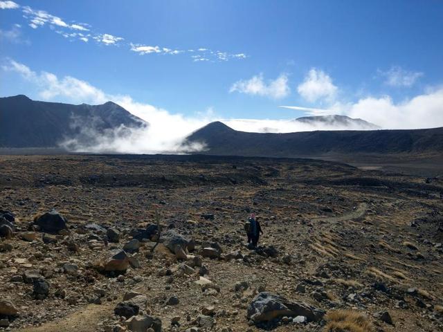 新西兰徒步,穿越魔戒中的“末日火山”