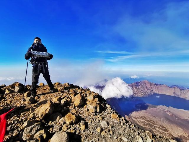 深度游印尼,最美的林贾尼火山徒步路线