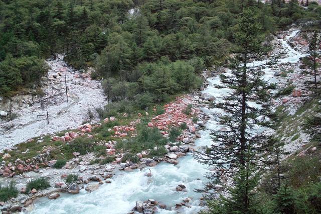 四川贡嘎山徒步穿越,一次完美穿越的徒步之旅