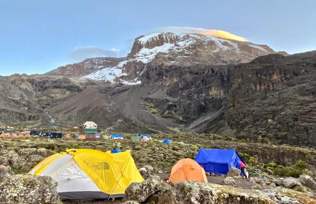 攀登非洲第一高峰,让人向往的乞力马扎罗山值得你来体验