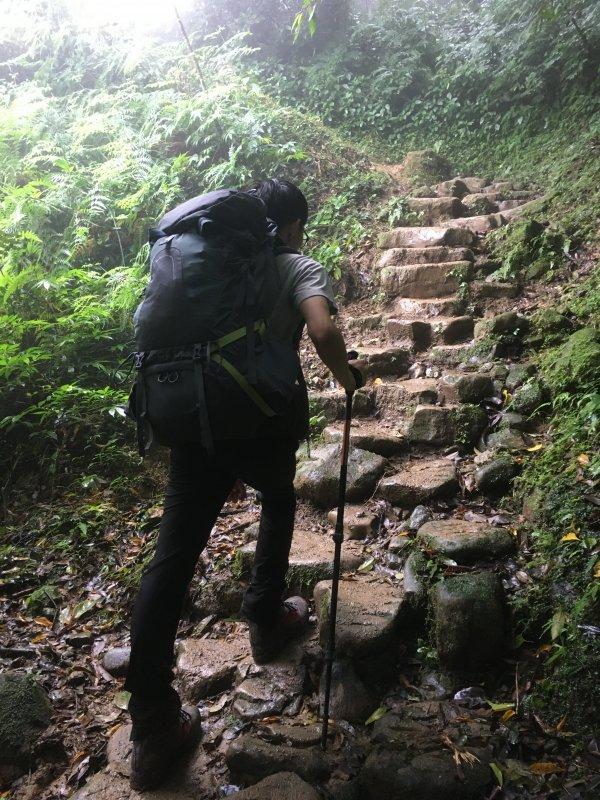 徒步登山要带登山杖,意大利著名登山杖品牌Fizan实测体验