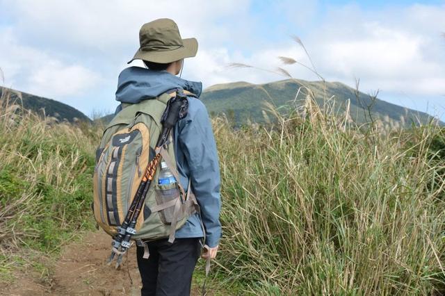 徒步登山要带登山杖,意大利著名登山杖品牌Fizan实测体验