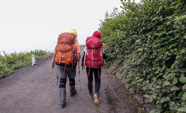 登山背包选购指南,为什么你的登山包怎么背都不舒服?