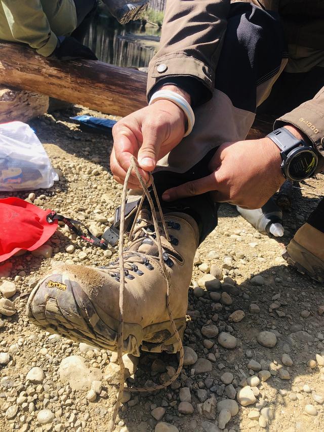 推荐给户外新手的4款入门登山鞋,看看有没你喜欢的