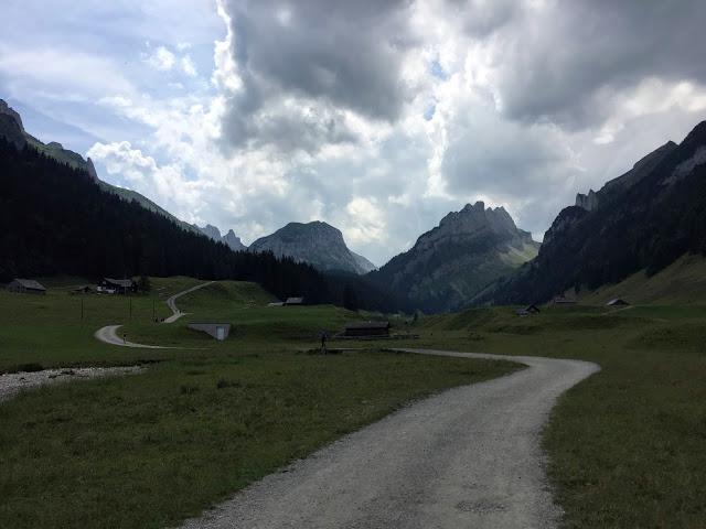 去瑞士徒步旅行,那得来阿彭策尔小镇法伦湖的这几条徒步线路