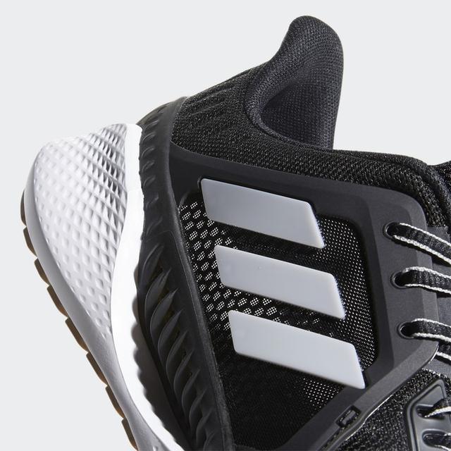 adidas阿迪达斯推出CLIMACOOL系列跑鞋,双足无死角的凉感