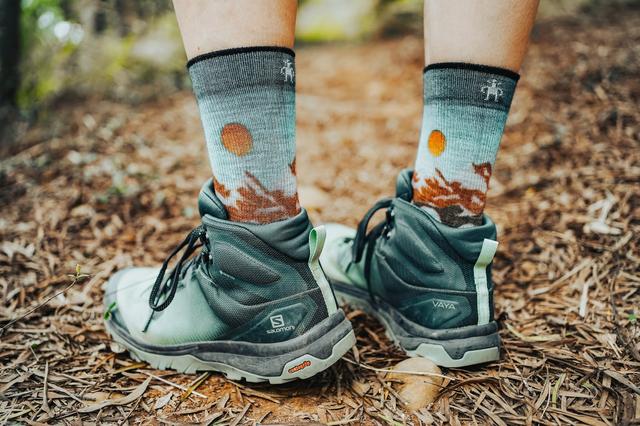 登山鞋女孩子穿,一双女性专属的Salomon萨洛蒙登山鞋