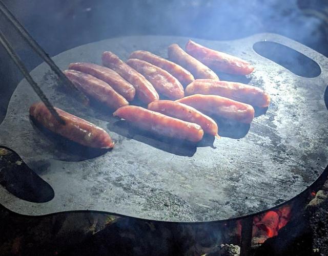 户外登山露营带什么吃的比较合适?登山食物和要携带的物品