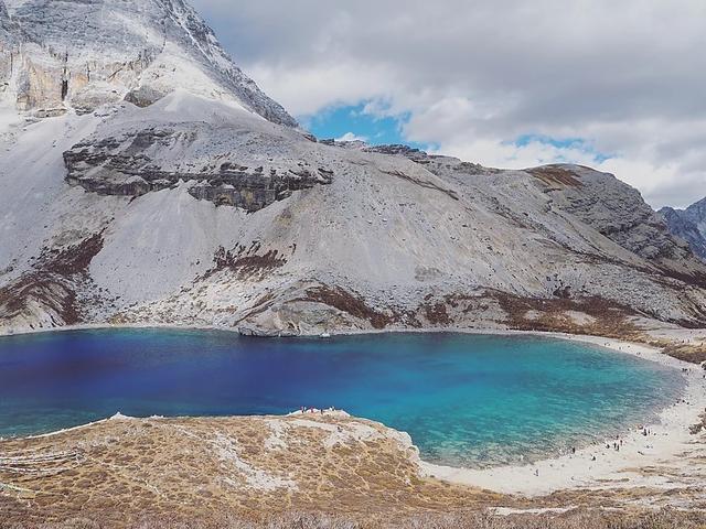 还记得那年秋天的稻城亚丁吗?第一次去稻城亚丁旅游心得体会