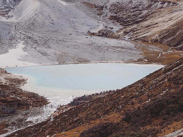 还记得那年秋天的稻城亚丁吗?第一次去稻城亚丁旅游心得体会