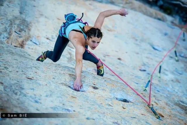 16岁法国攀岩新星Luce Douady坠岩身亡,原计划参加东京奥运会