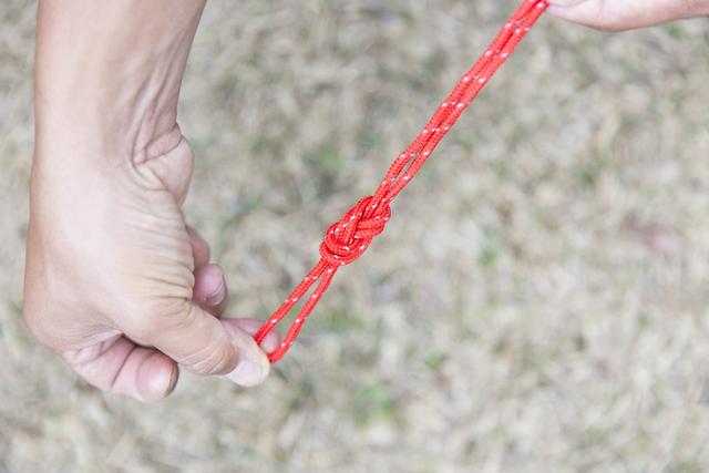 实用野外露营教学,学会5种常用绳结从此露营不必怕