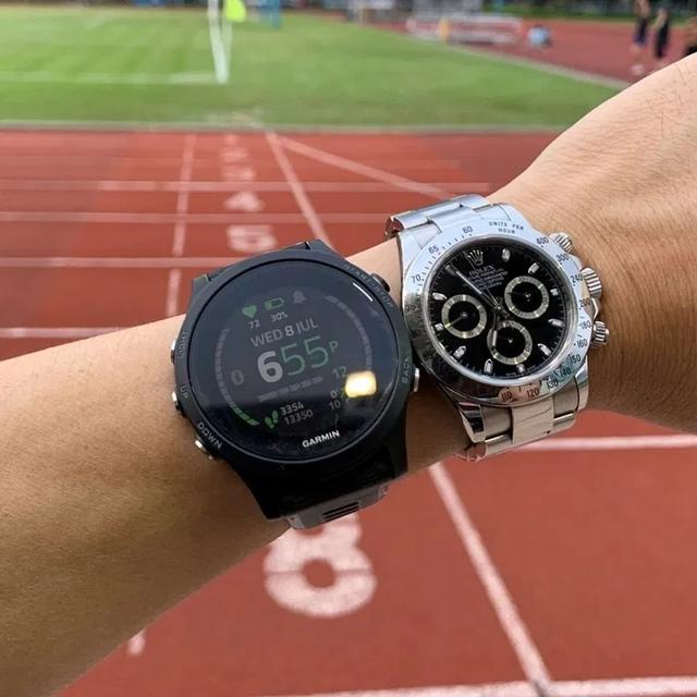 Suunto颂拓9Baro钛合金腕表,由跑步、登山到上班的运动手表