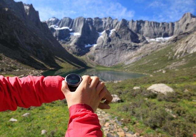 户外登山手表哪几个牌子好?推荐这几款登山手表人气排行榜