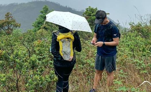 在家盘点不能不买的登山装备,看看爬山是不是低消费活动?