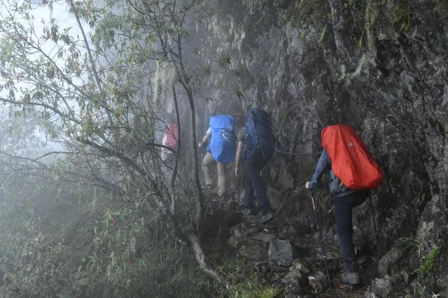 看测评买好货,攀山鼠klattermusen耐磨登山长裤体验