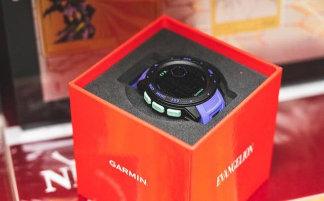 Garmin佳明Instinct联手新世纪福音战士联名款手表开箱分享