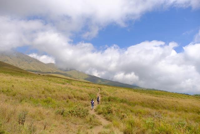 回忆印尼徒步旅行,登顶龙目岛最高峰林贾尼火山