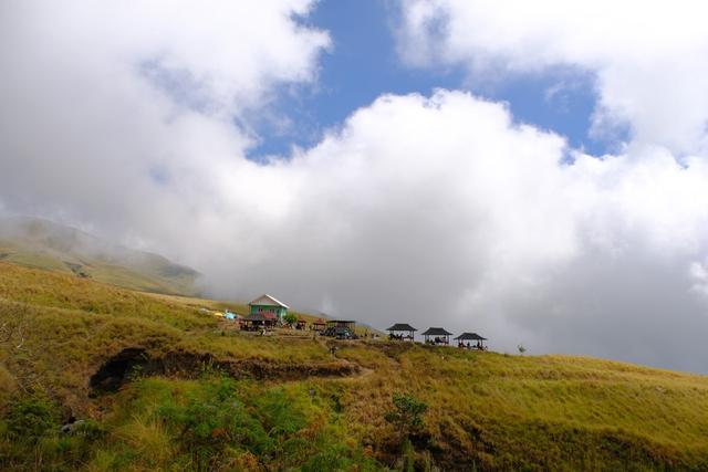 回忆印尼徒步旅行,登顶龙目岛最高峰林贾尼火山