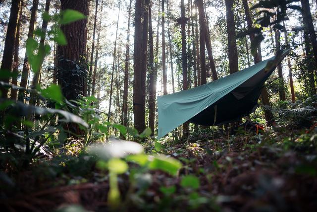 野外露营,比帐篷更有趣的吊床如何选择?