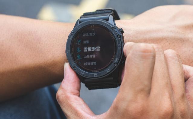 Garmin佳明Tactix Delta太阳能战术腕表开箱,军迷爱好者不容错过