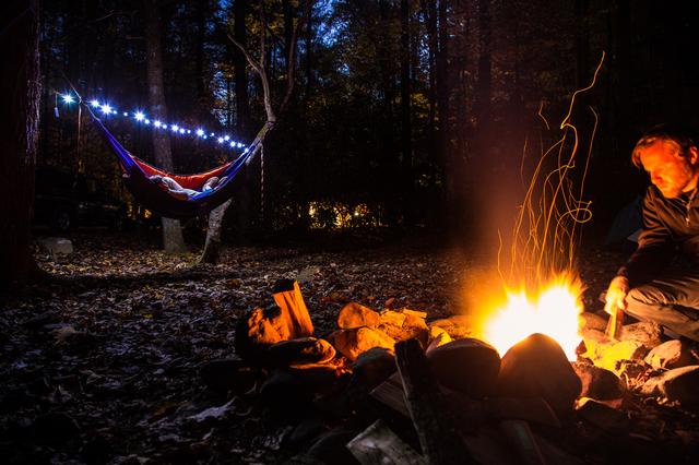 户外露营,推荐这几款野营照明的露营灯很适合