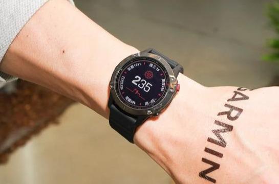 Garmin(佳明)Fenix 6太阳能腕表实测,一款适合户外用的手表