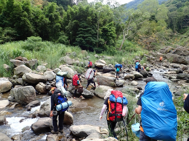 推荐新手入门款登山鞋,MERRELL迈乐户外鞋开箱实测