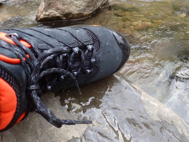 推荐新手入门款登山鞋,MERRELL迈乐户外鞋开箱实测