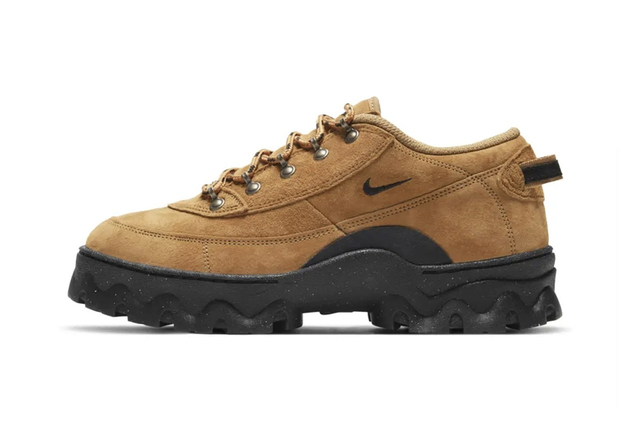 Nike出了一款低帮登山鞋Lahar Low,还是参考30年前的鞋为原型