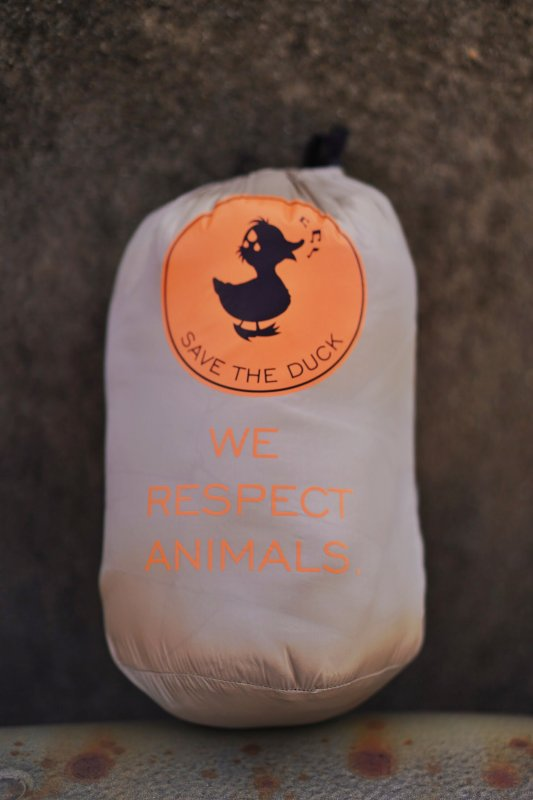 意大利户外品牌Save The Duck羽绒服实测,除了保暖还能救鸭子的命